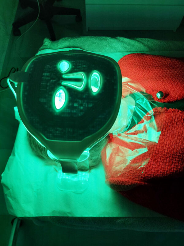 mascara-led-beneficios-de-la-luz-led.4